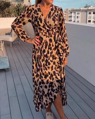 V-neck leopard print dress